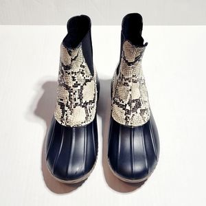 Urban Outfitters Snakeskin Print Duck Boots (Size 8)